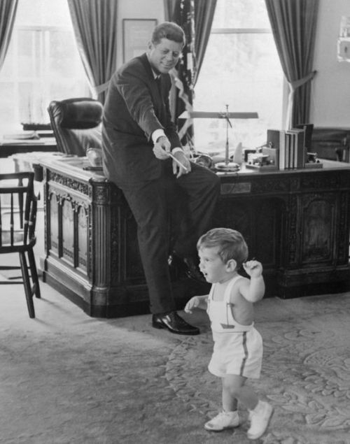 lancer-andlace: President Kennedy with his son John in the Oval Office
