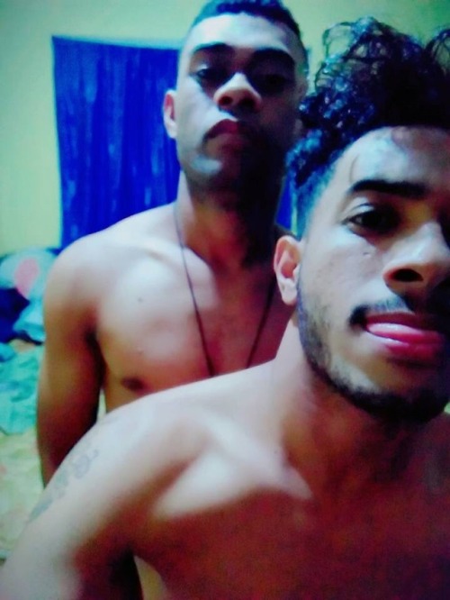 marika679:Fijian boys ;) Can threesome