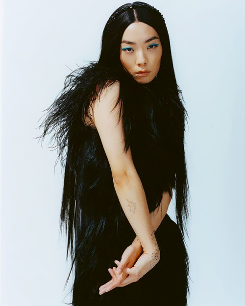 shoenaerts:RINA SAWAYAMA photographed by Annie Lai for Kinfolk Magazine issue 38.