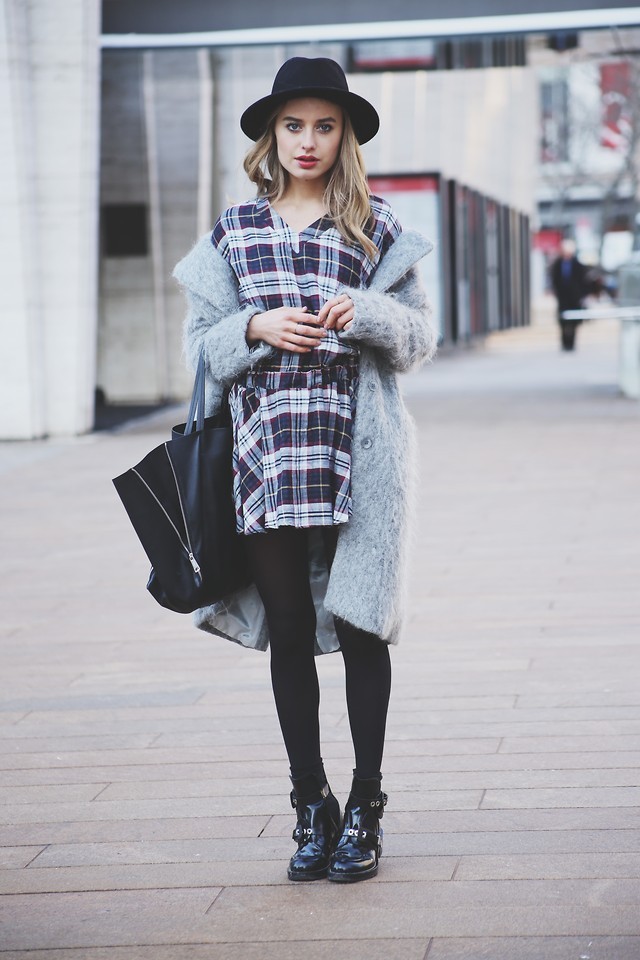 lookbookdotnu:  Simple, simple.  (by Sonya Esman)