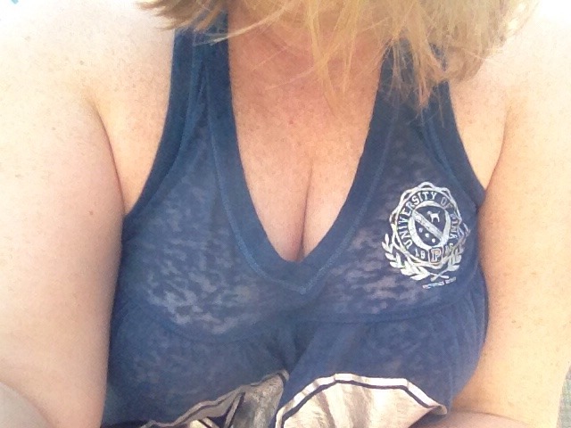 allsportschick:  A request… Someone else loves this tank top as much as I do 💋