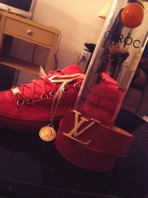 phuckindope:  Phuckindope.tumblr.com 