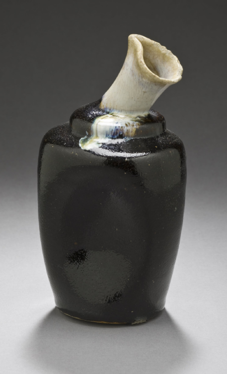 Sake Bottle (tokkuri)Unknown late Edo period, mid 19th centuryImaizumi ware; stoneware with black an