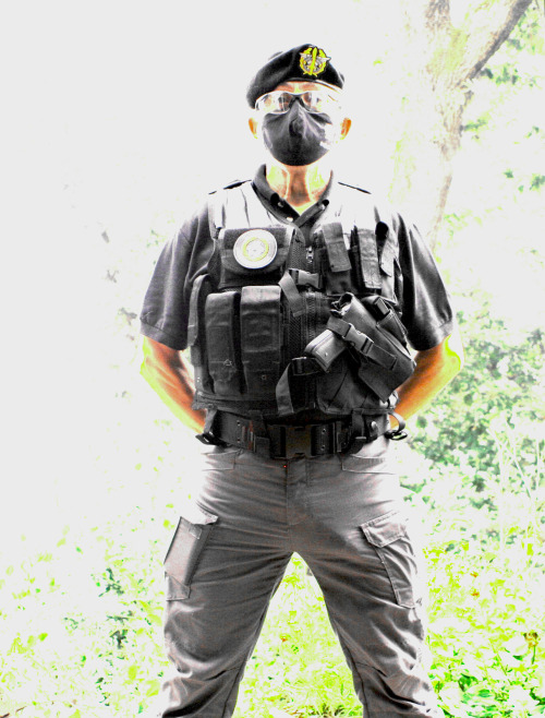 Tactical uniform/police tactical