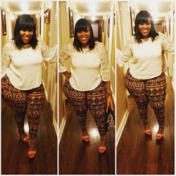cakesxpeachesxracksx:  It’s all about thick thighs  Sexxxy