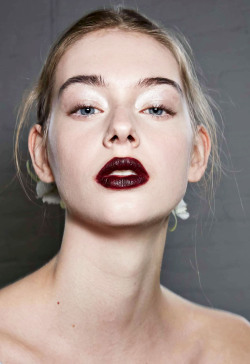 runwayandbeauty:  Lauren de Graaf - Beauty