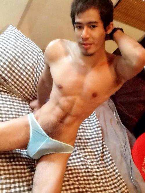 i-love-asian-boys:  IG: @xloveasianboys