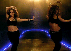 ashburtonboy:  Beyoncé &amp; Shakira l Beautiful Liar 