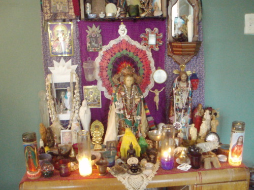 fallsautumn: This was the last incarnation of my altars before I moved to Oregon. The altars are the