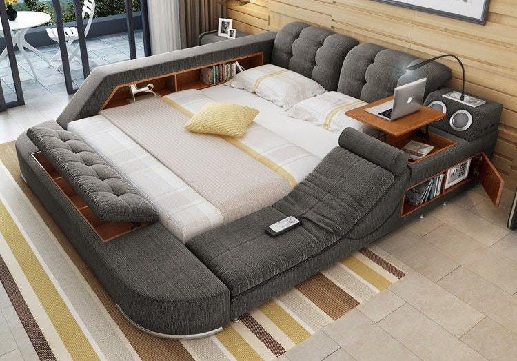 blazepress:  All you need in life is this bed.