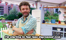 captaincrowley:michael sheen being an absolute mood on the great comic relief bake off