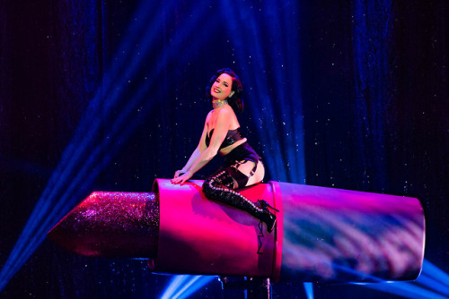 Sex diva-von-teese:  Dita Von Teese photographed pictures