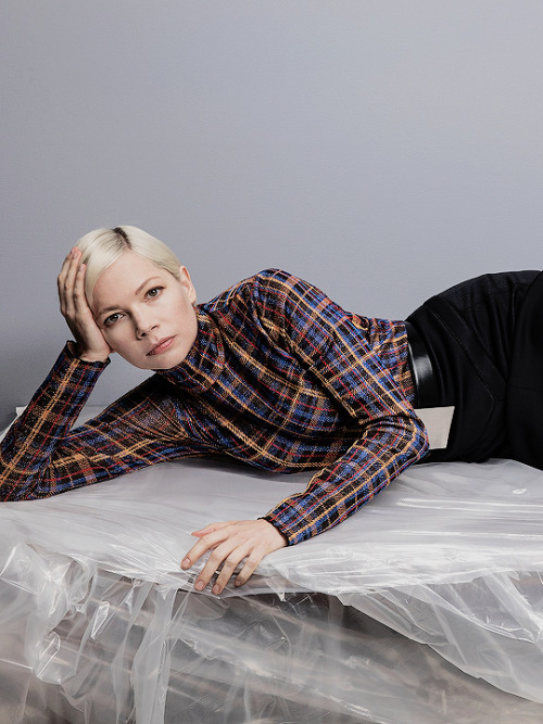 michellewilliamsdaily:Michelle Williams photographed by Jackie Nickerson for W Magazine. - (July, 20