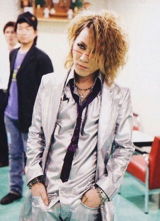 jrockmakesmyday:  (´∀｀) 
