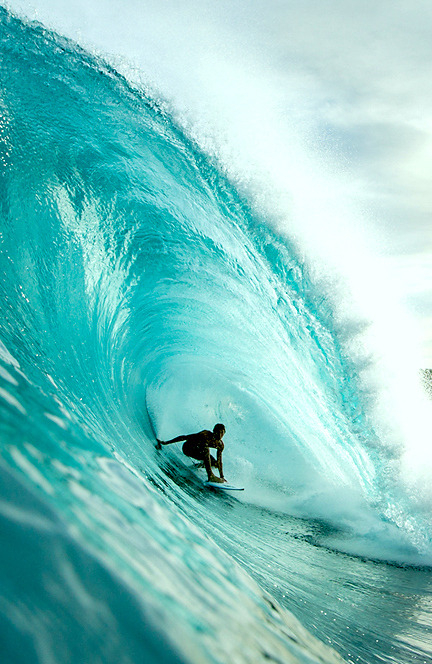 surf-fear:  Ian Crane in Indonesia photo by Quinn Matthews 