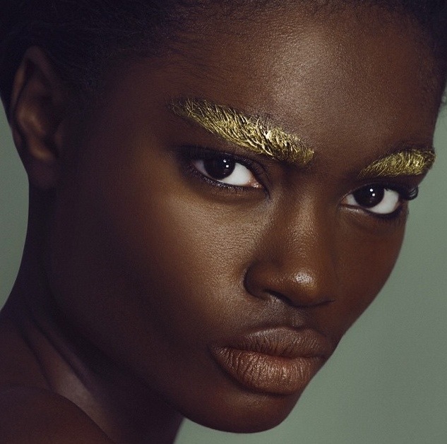 Kayla ClarkePhotography: Alex Evans Make up: Sabrina Rinaldi 