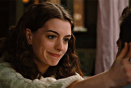 Endless List Of My Favorite Romcom Love Stories : Maggie Murdock (Anne Hathaway) And Jamie Randall (Jake
