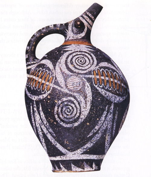 arthistry:Kamares jug from Phaistos, Crete.Made of terra-cotta. Beak-spouted.Made in 1900-1700 B.C.,