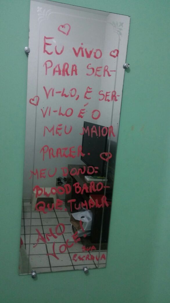 bloodbaroque:  Minha putinha… Tambem te amo.   Você é o melhor, meu Senhor! Tudo