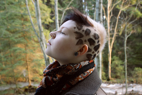 morimilia:I’ve said this a hundred times, but I love my hairdresser. She had seen leopard spots on s