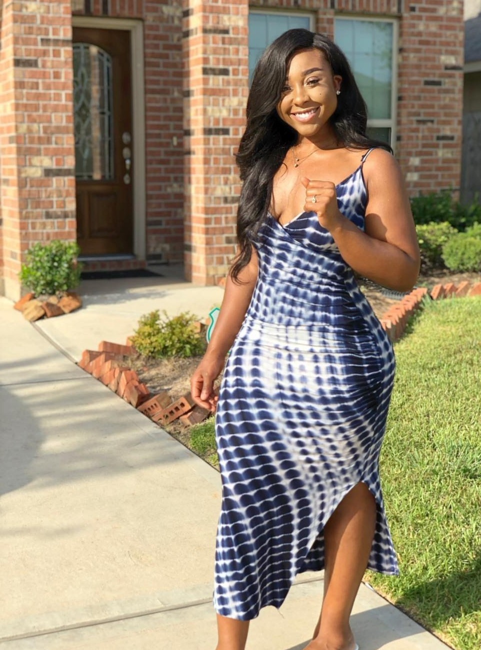 kingjazziedad:  DeliciouslySexy. Curvy. BootiDelicious. Gorgy. Ms AiyoMichelle 💜