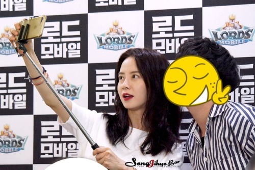 gapiplus: 170430 Song Ji Hyo Mobile game Lords Mobile Fan Meeting (cr. Song Ji Hyo Baidu Bar)*please