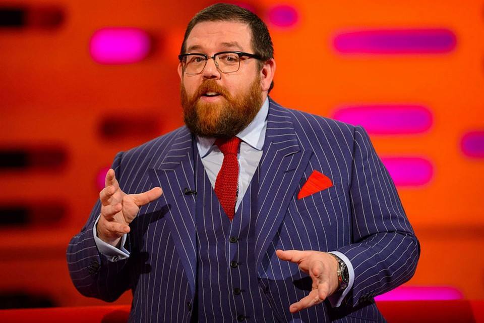 pumpumschlanger:  Nick Frost looking his dapper best 