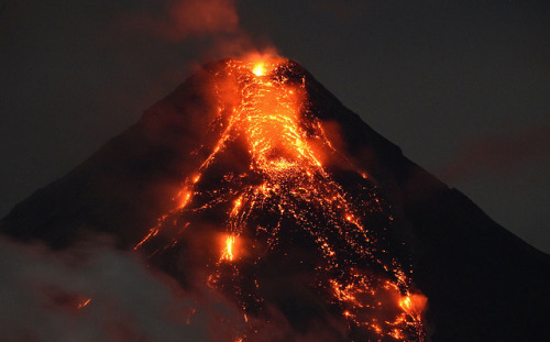 lesmachins:Mount Mayon