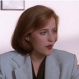 therainking:  Dana Scully in “Squeeze”
