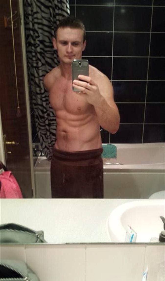 str8uklads:  &lsquo;Straight&rsquo;  24 year old guy from Poole, England