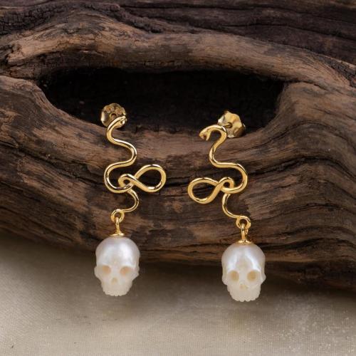 figdays:    skull carved pearl jewellery adult photos