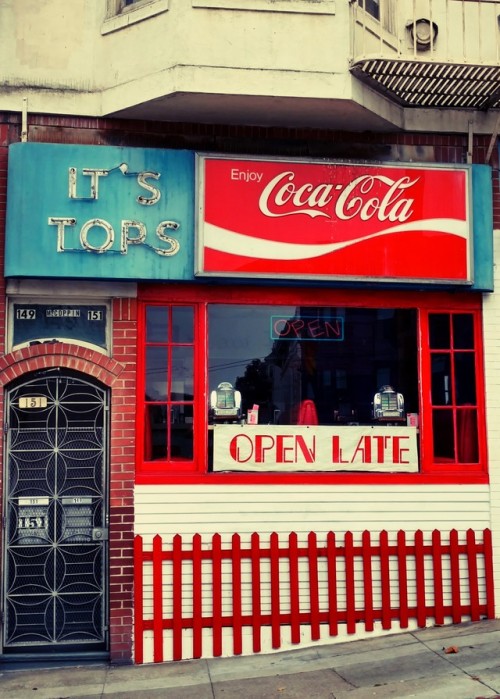 fuckyeaholdsigns: this is my favorite diner in SF and that’s saying something. it’s tops