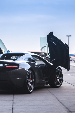 atlasofvanity:  McLaren 650s