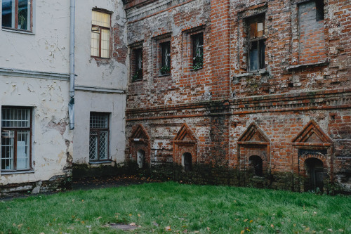 eugeniukireu:  Life and Razruha