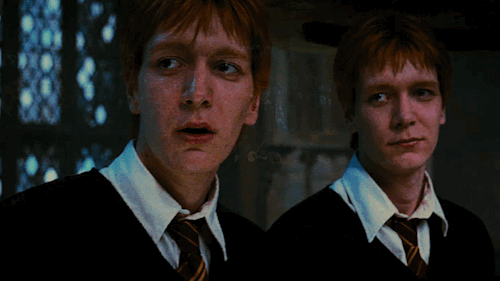 lunalovecroft:“The thing about growing up with Fred and George,“ said Ginny thoughtfully, “is that y