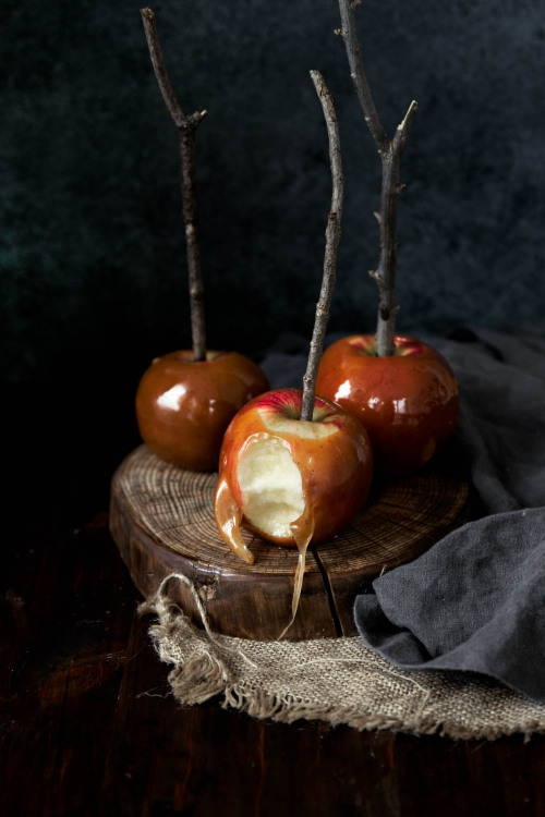 delta-breezes: Brown Butter Bourbon Caramel Apples | Broma Bakery