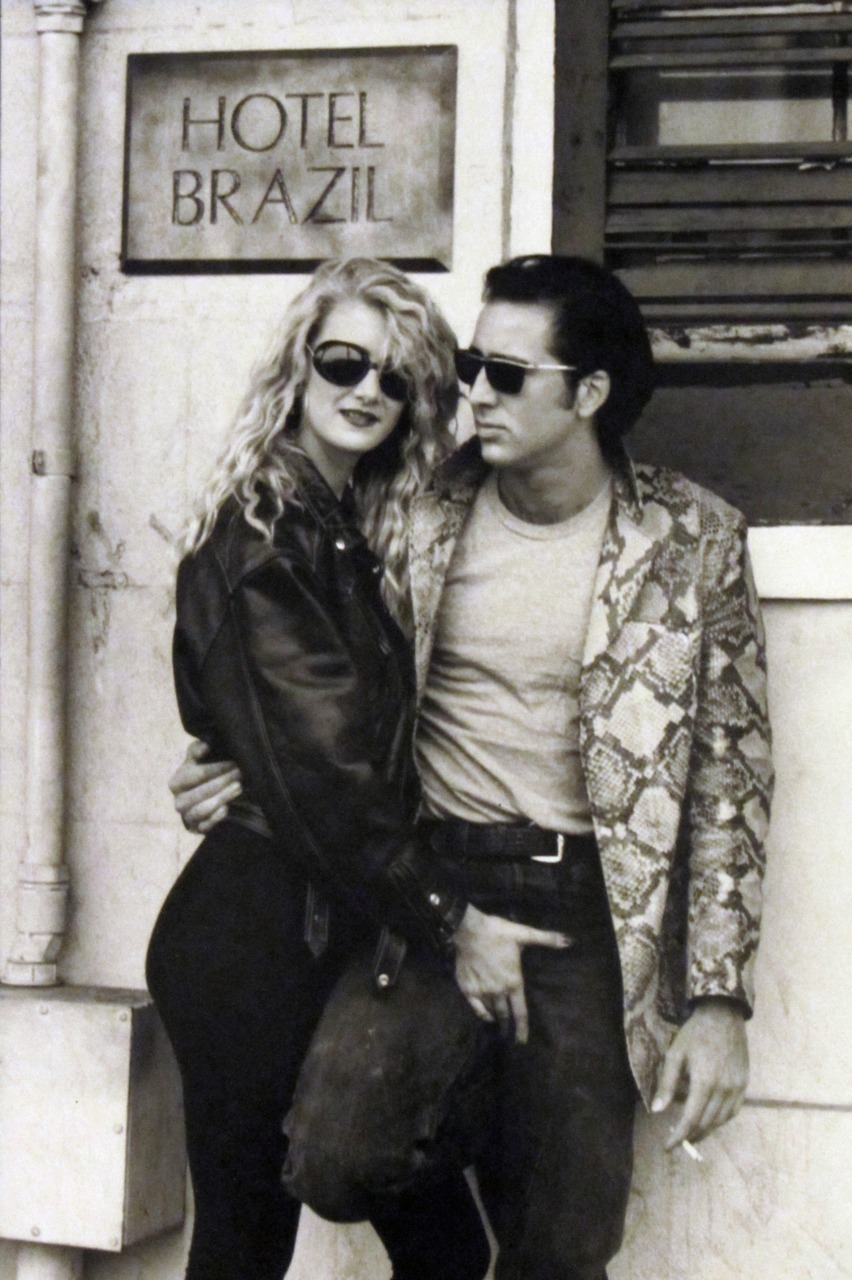 davidhudson:  Laura Dern and Nicolas Cage on the set of David Lynch’s Wild at Heart