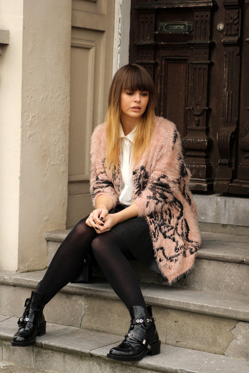 (via Fashion Zen: IT&rsquo;S SO FLUFFY)