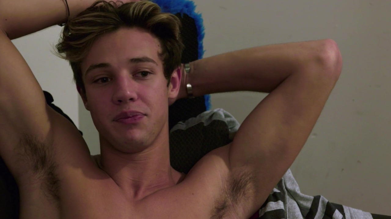 auscap:Cameron Dallas - Chasing Cameron