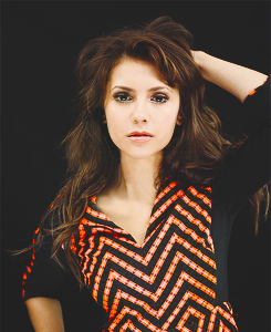 salvatore-vampire:  Nina Dobrev - SDCC 2013 photoshoot 