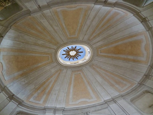 Cupola con lucernario, Chiesa di Santa Croce a Gerusalemme, Roma, 2019.