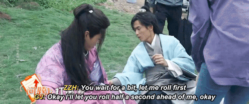 Zhang Zhehan & Gong Jun: Rolling In The Grass Is So Hard?!?!