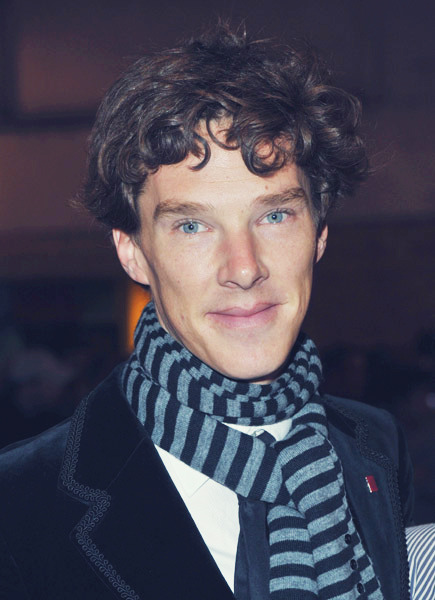 oh-to-be-sher-locked:  cumberverse:  Benedict’s dark curls. During Sherlock S1