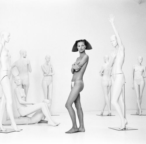 ohyeahpop:Kate Moss &amp; Mannequins, 1992 - Ph. Patrick Demarchelier