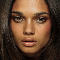 frackoviak:  Daniela Braga at Nicole Miller Fall/Winter 2012