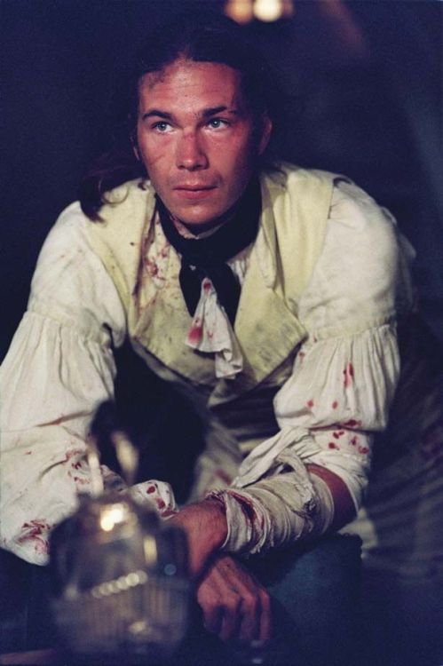 hms-surprise: James D'Arcy as 1st Lieutenant Tom Pullings in Master and Commander.