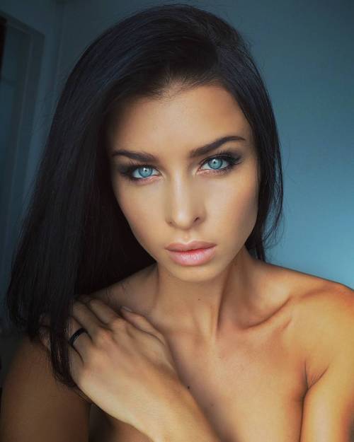 hottygram:  Up & Down.. and Down by jossanforsberg