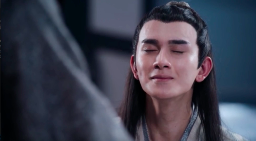 guqin-and-flute: perpetua47: wombathos:compare and contrast: jgy’s face expressions when he th