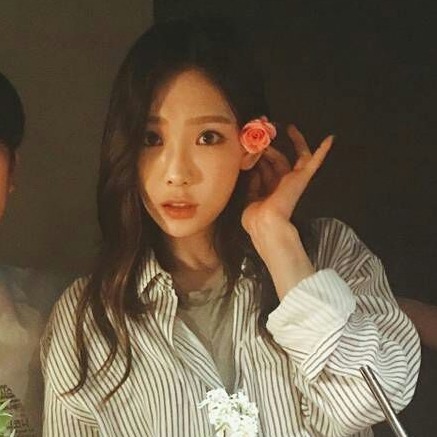 Taeyeon Girlfriend Material 