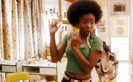 tgdgifs:   requested by anonymous: yolanda gifs 